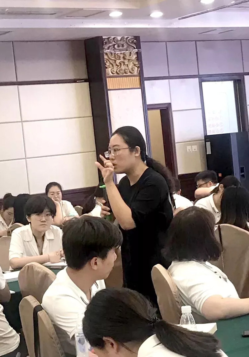 教学总监Jessica暑假教学工作指导